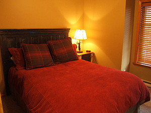 Comfortable queen bed